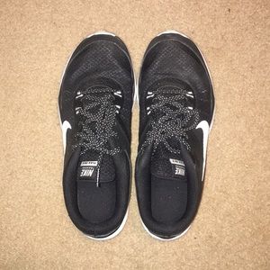 Barely worn! Nike Flex TR 5!